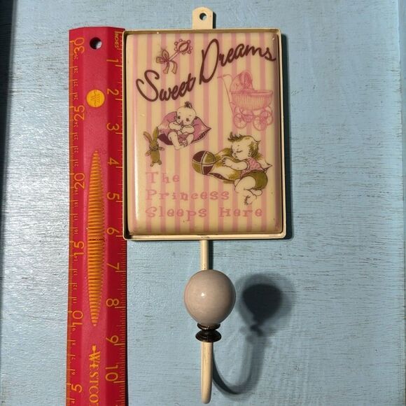 Baby Girl Vintage For Bedroom “Sweet Dreams the princess sleeps here” Gifts Home - Picture 4 of 6